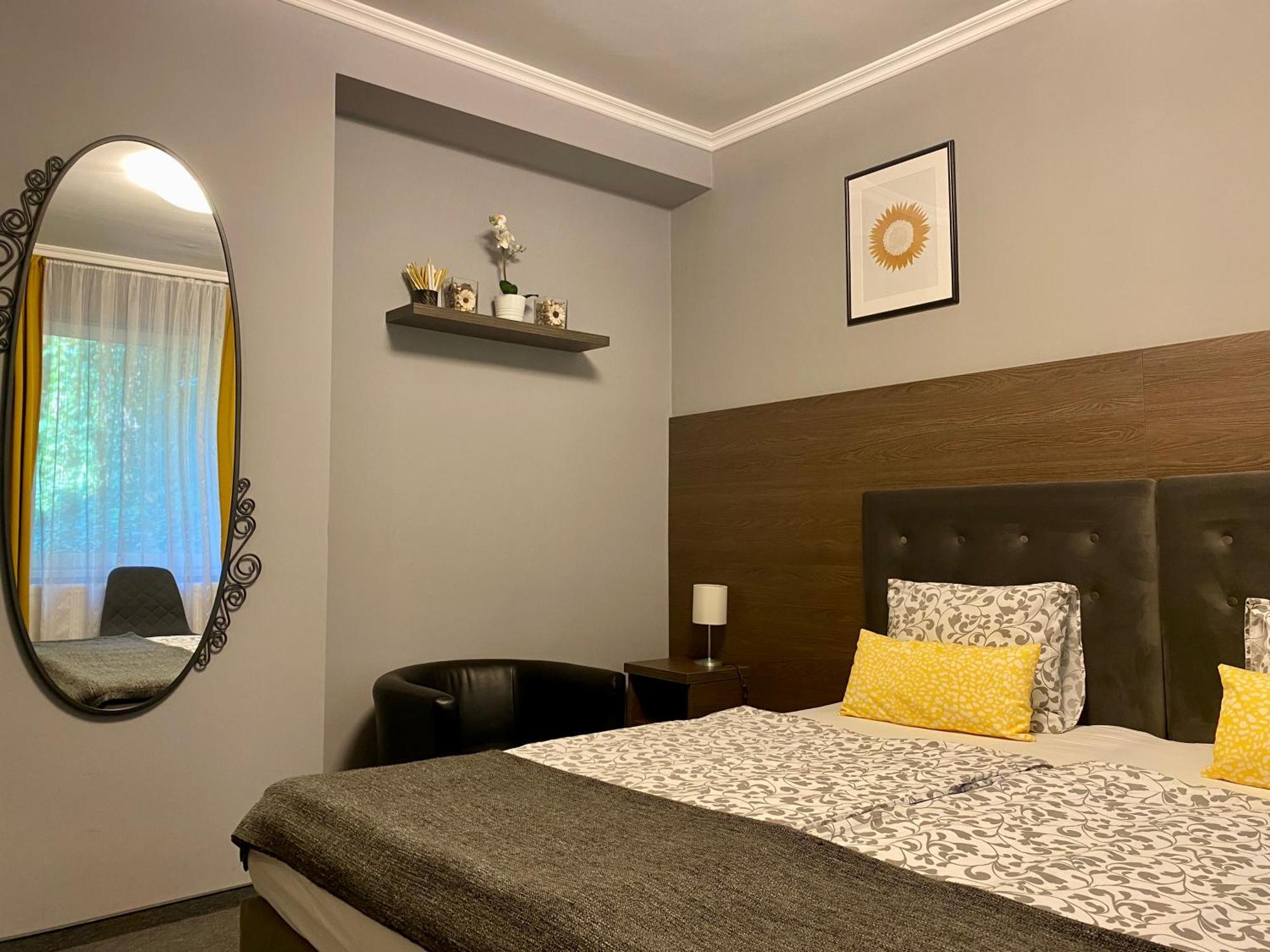 Bellevue Vendeghaz 2 Hotel วาค ภายนอก รูปภาพ